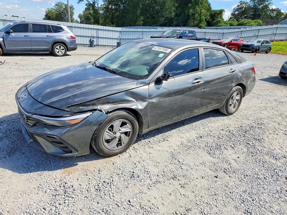 2024 HYUNDAI ELANTRA SE - 1