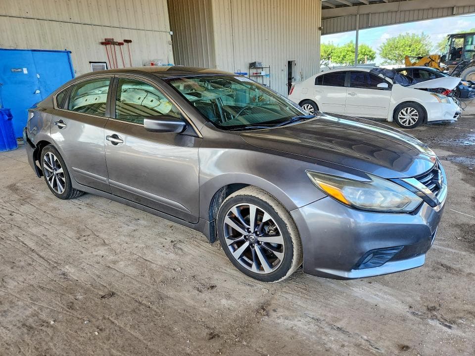 2017 NISSAN ALTIMA 2.5 SR 4