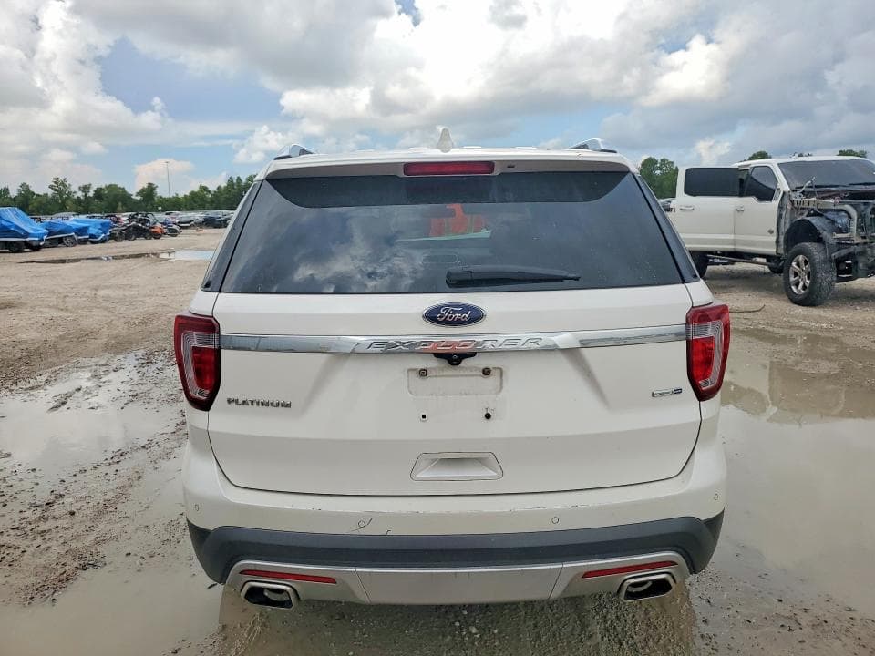 2017 FORD EXPLORER PLATINUM 6