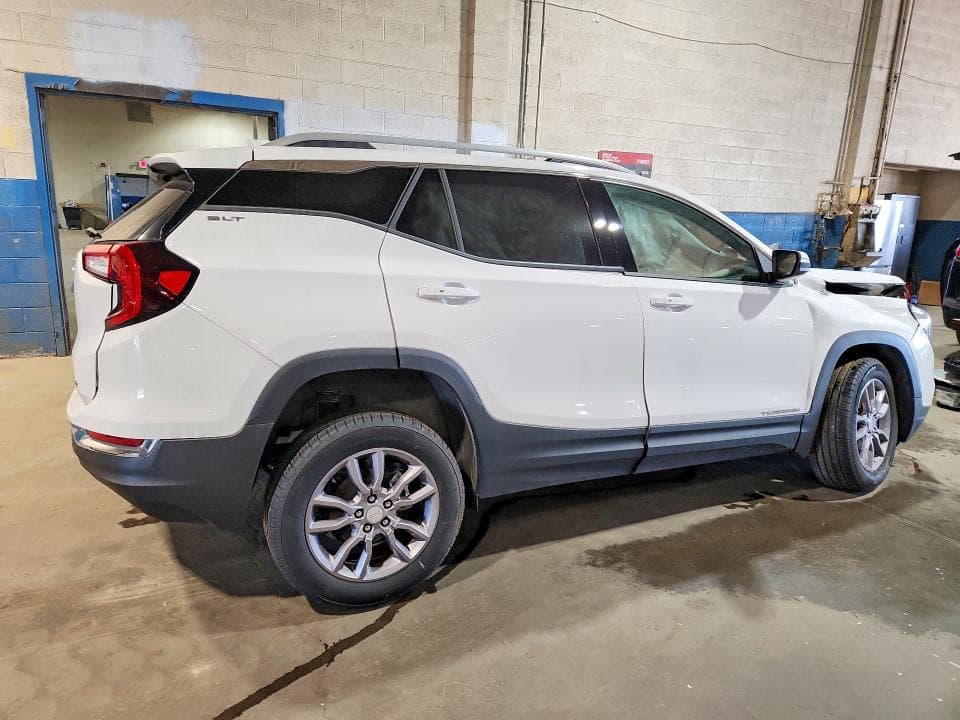 2024 GMC TERRAIN SLT 3