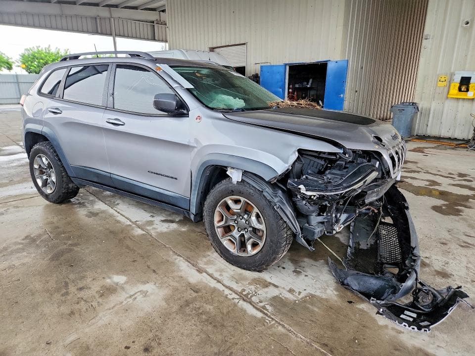 2019 JEEP CHEROKEE TRAILHAWK 4