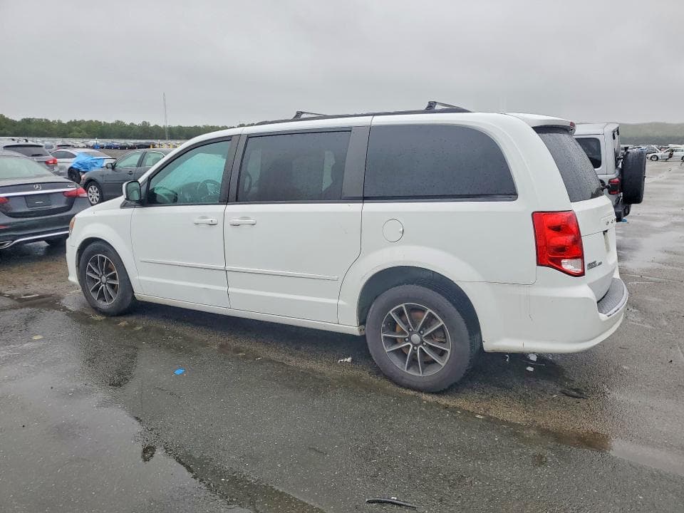 2017 DODGE GRAND CARAVAN GT 2