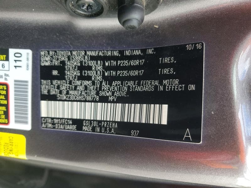 2017 TOYOTA SIENNA LE 13