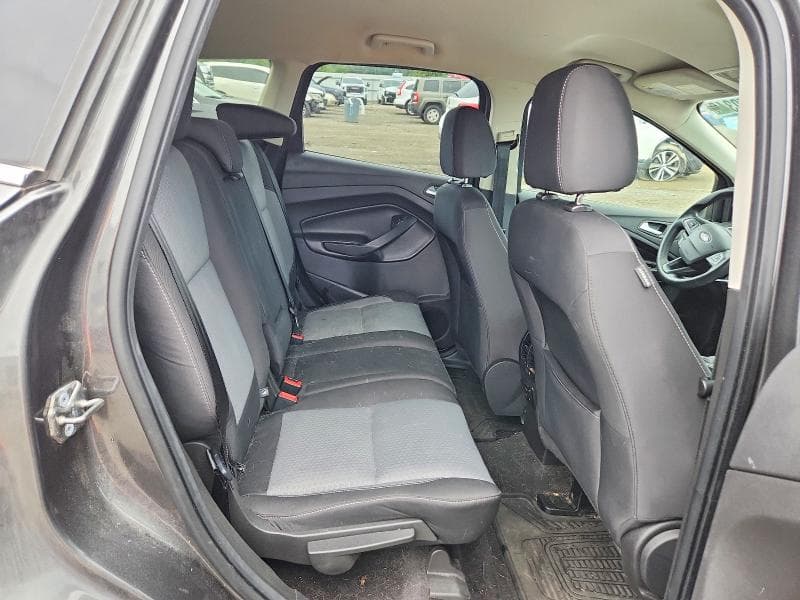 2017 FORD ESCAPE SE 11