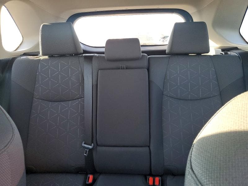 2023 TOYOTA RAV4 XLE 10