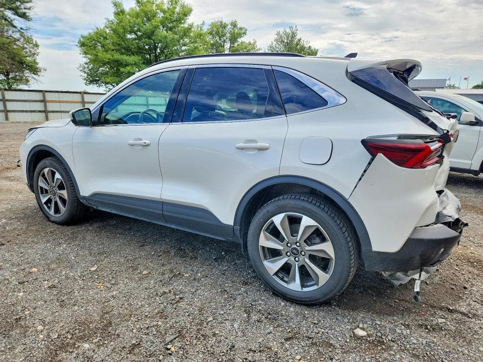 2024 FORD ESCAPE PLATINUM 2