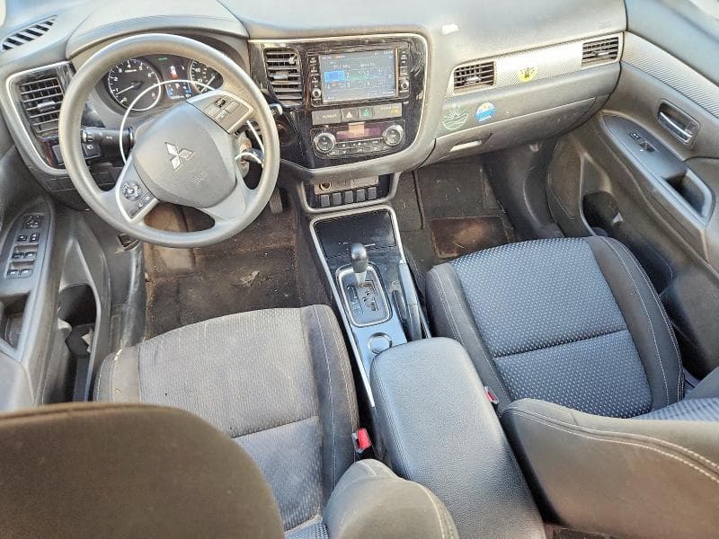 2018 MITSUBISHI OUTLANDER ES 8