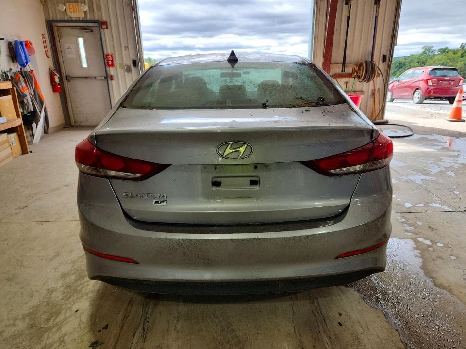 2017 HYUNDAI ELANTRA SE 6