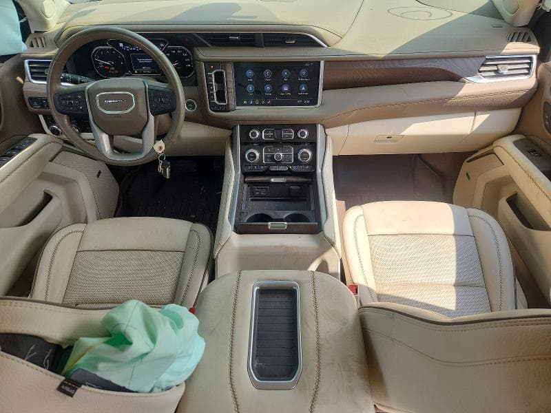 2021 GMC YUKON DENALI 8