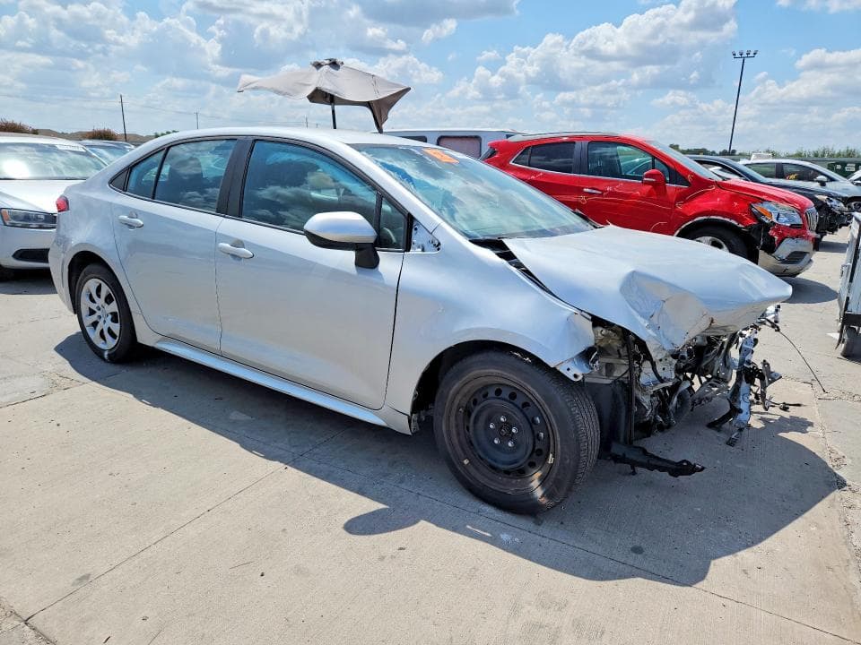 2022 TOYOTA COROLLA LE 4