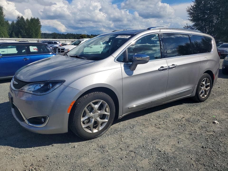 2017 CHRYSLER PACIFICA LIMITED - 1