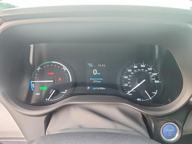 2024 TOYOTA SIENNA XLE 9