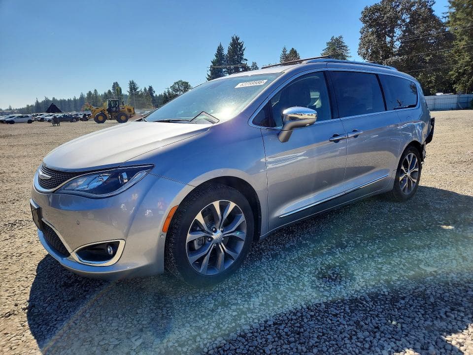 2017 CHRYSLER PACIFICA LIMITED - 1