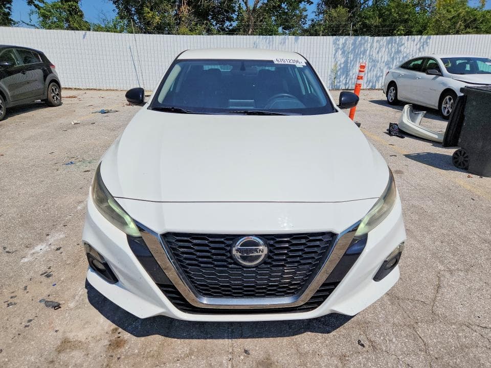 2019 NISSAN ALTIMA SR 5
