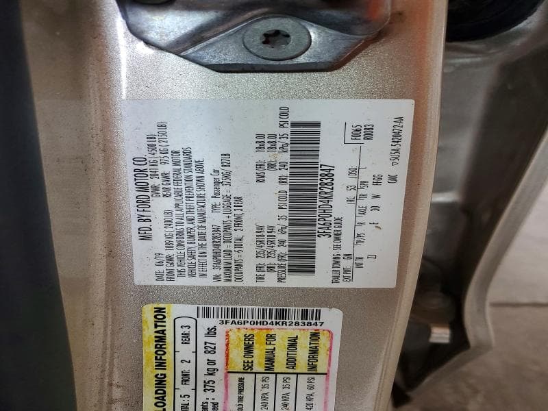 2019 FORD FUSION SE 13
