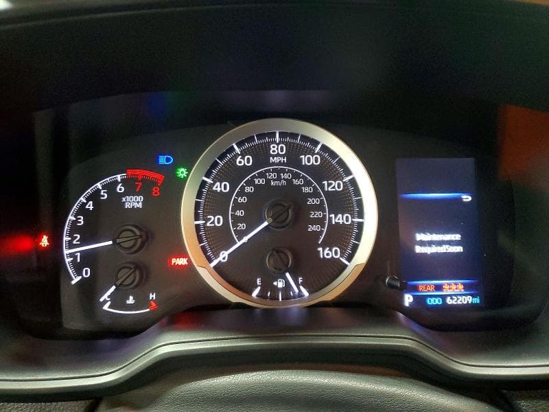 2020 TOYOTA COROLLA LE 9