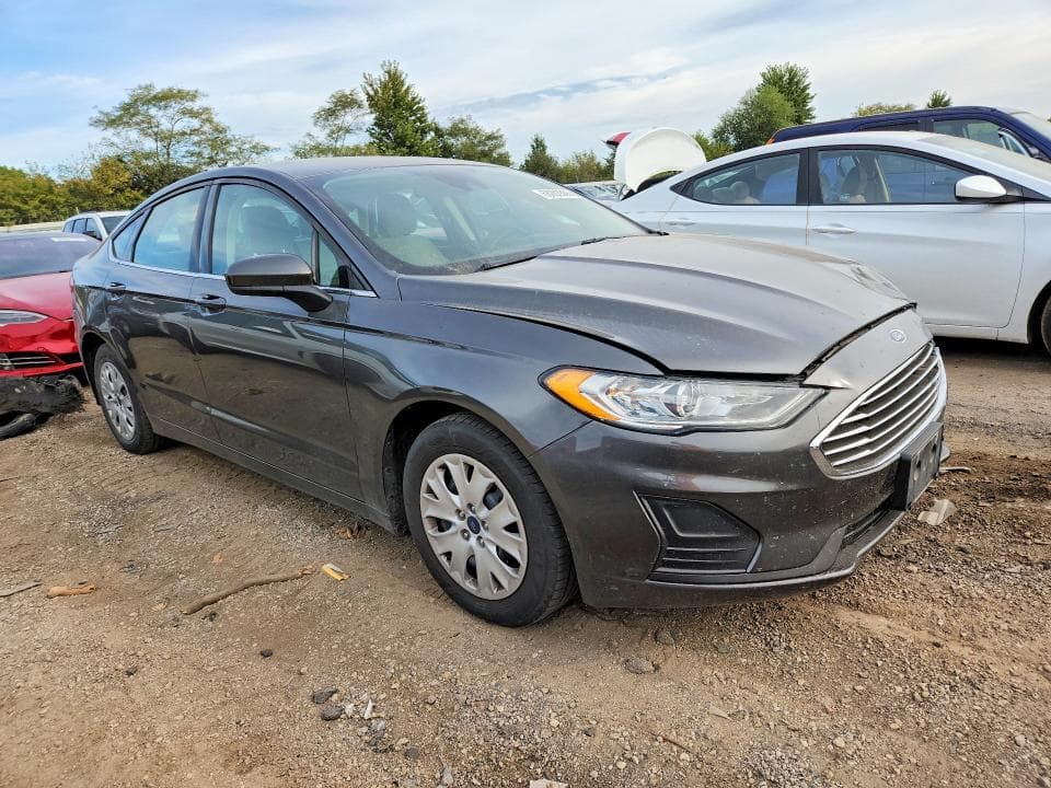 2019 FORD FUSION S 4
