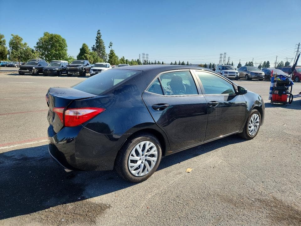 2019 TOYOTA COROLLA LE 3