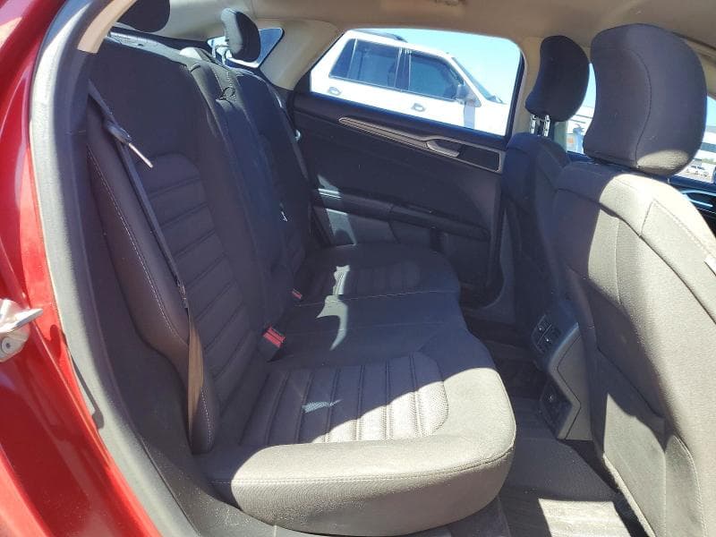 2017 FORD FUSION SE 10