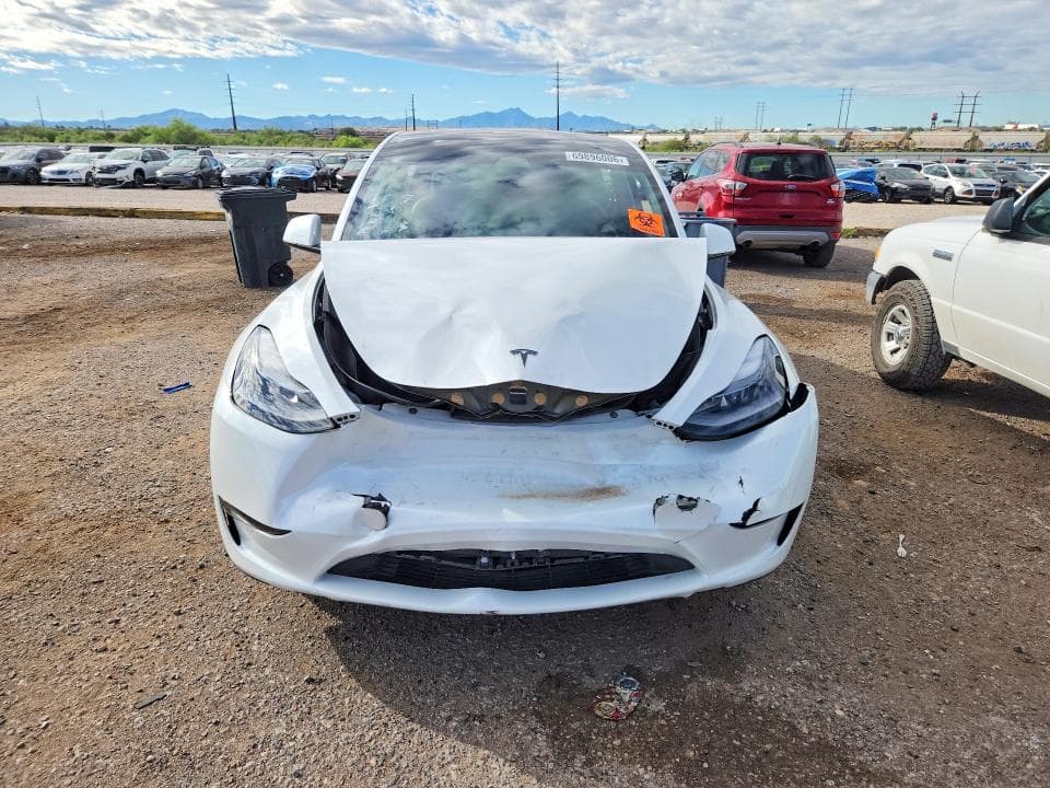 2023 TESLA MODEL Y 5