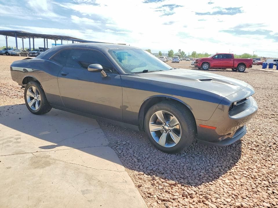 2020 DODGE CHALLENGER SXT 4