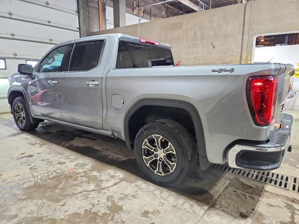 2025 GMC SIERRA K1500 SLT 2
