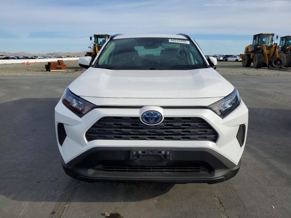 2021 TOYOTA RAV4 LE 5