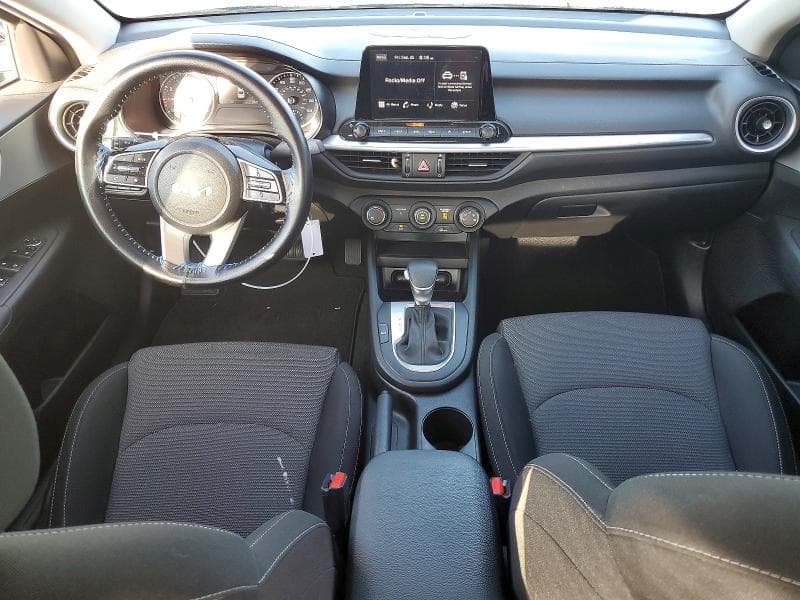 2023 KIA FORTE LXS 8