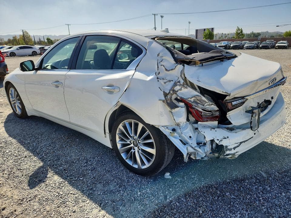 2023 INFINITI Q50 LUXE 2