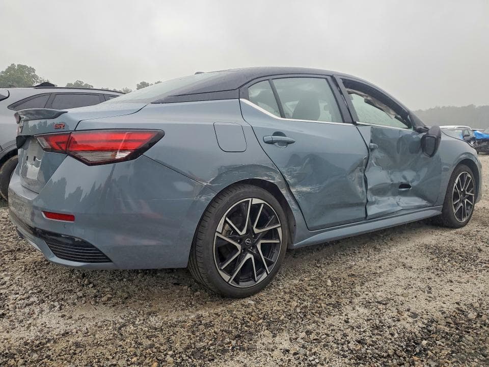 2025 NISSAN SENTRA SR 3