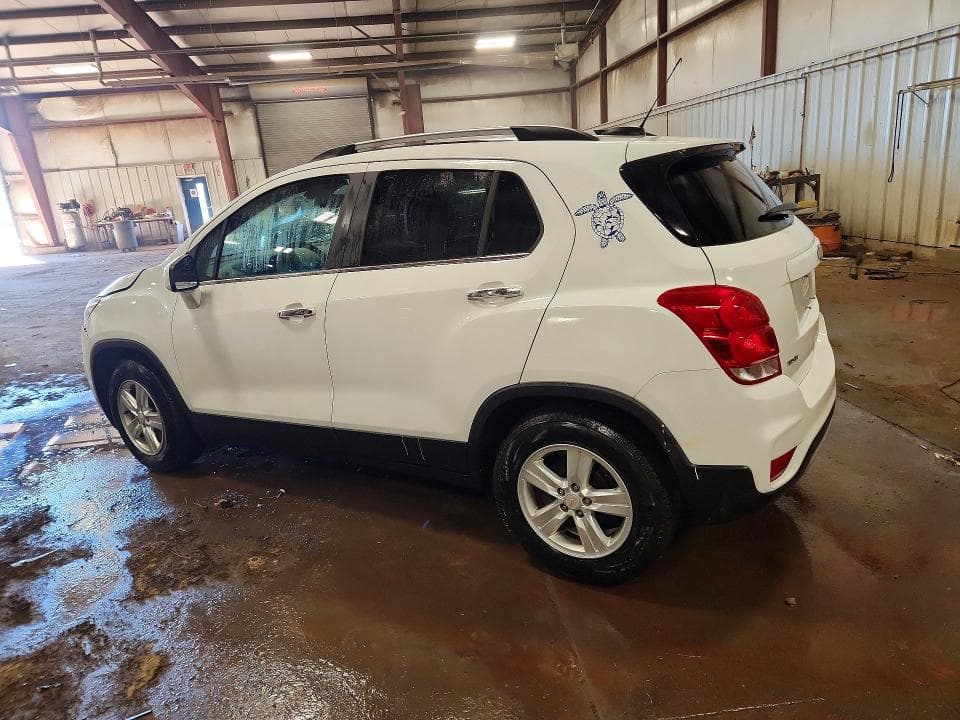 2020 CHEVROLET TRAX 1LT 2