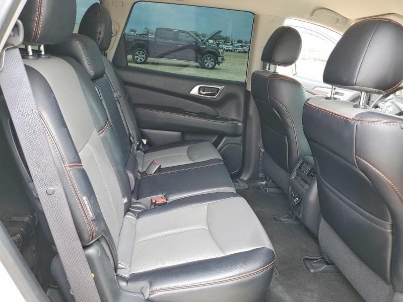 2019 NISSAN PATHFINDER SL 11