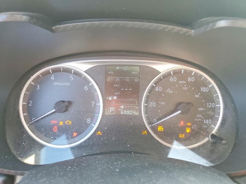 2021 NISSAN VERSA S 9