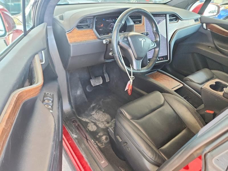 2020 TESLA MODEL X 8