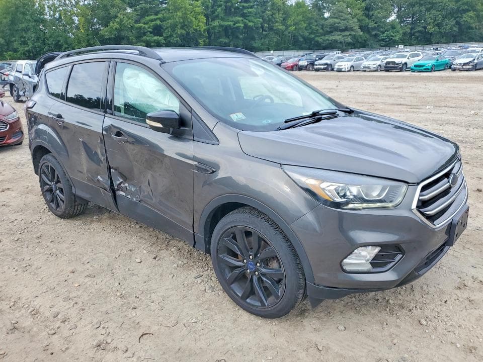 2017 FORD ESCAPE TITANIUM 4