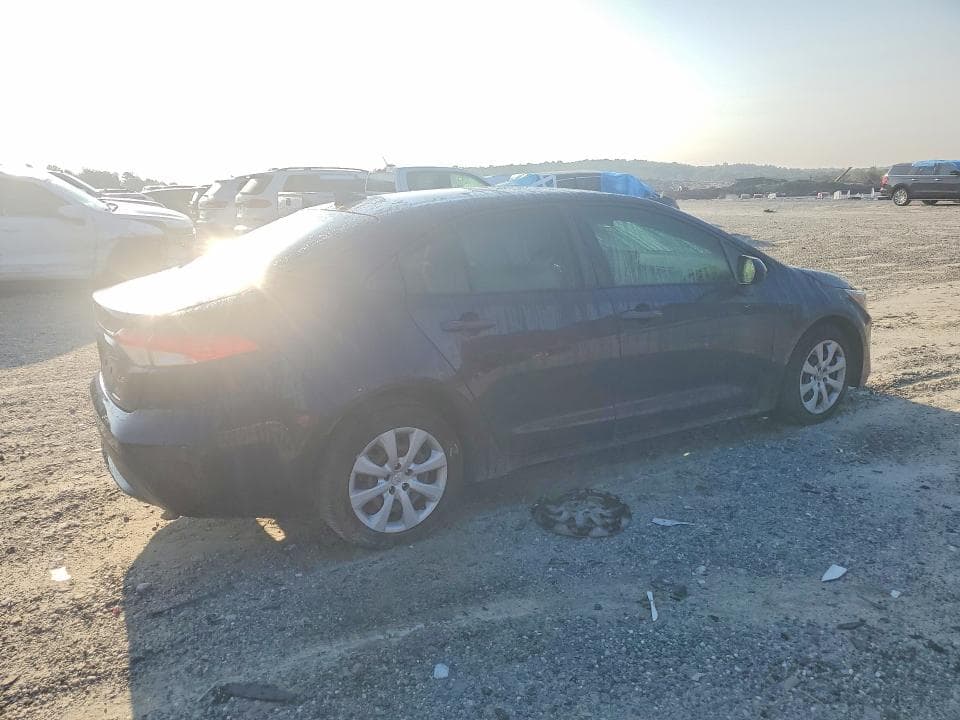 2021 TOTOYA COROLLA 3