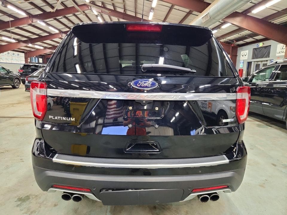 2018 FORD EXPLORER PLATINUM 6