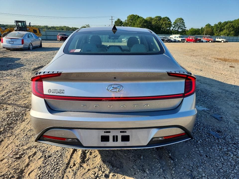 2020 HYUNDAI SONATA SE 6
