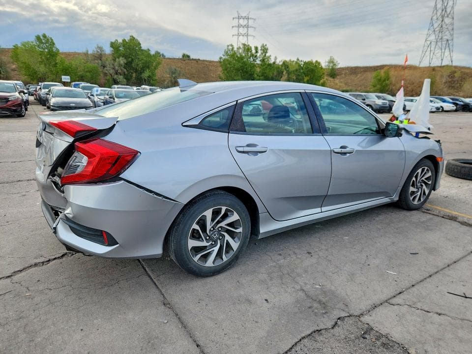 2017 HONDA CIVIC EX 3