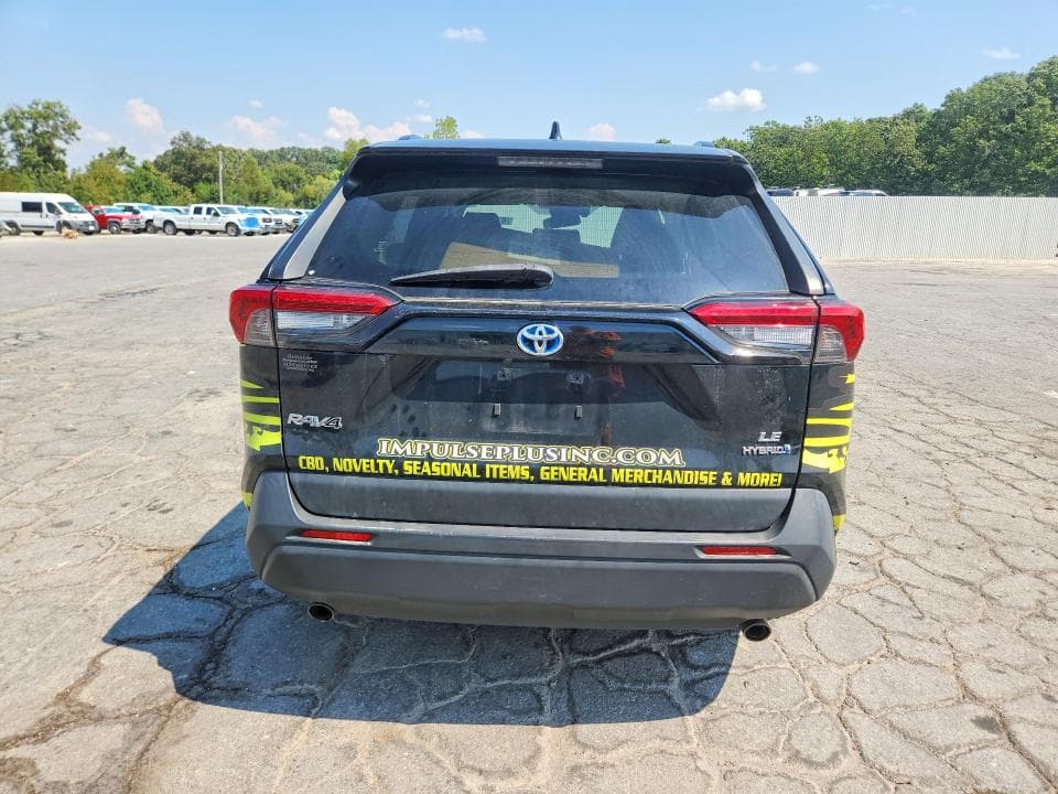 2020 TOYOTA RAV4 LE 6