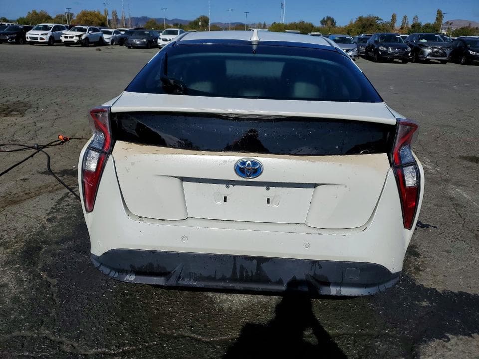 2018 TOYOTA PRIUS 6