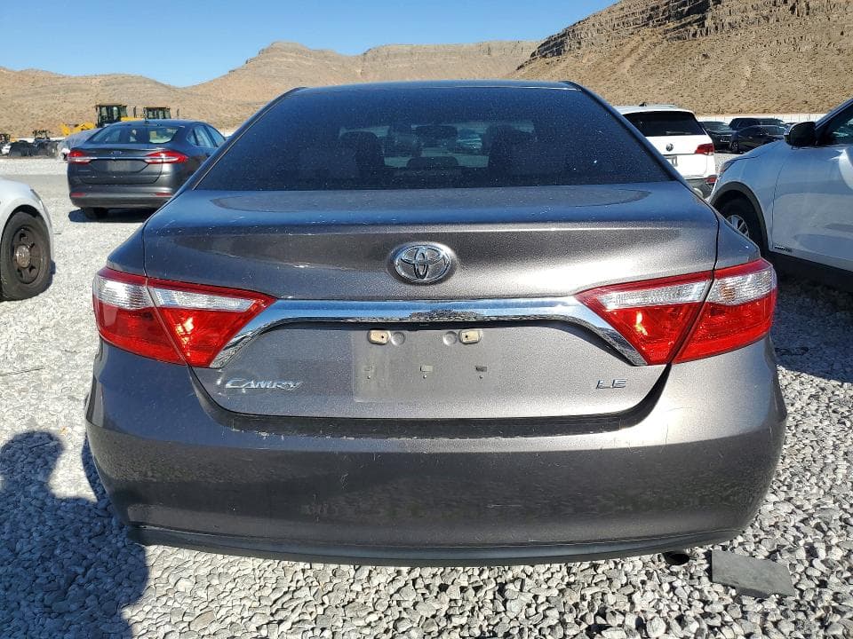 2017 TOYOTA CAMRY LE 6