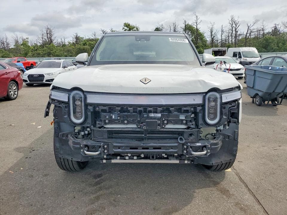 2023 RIVIAN R1S ADVENTURE 5