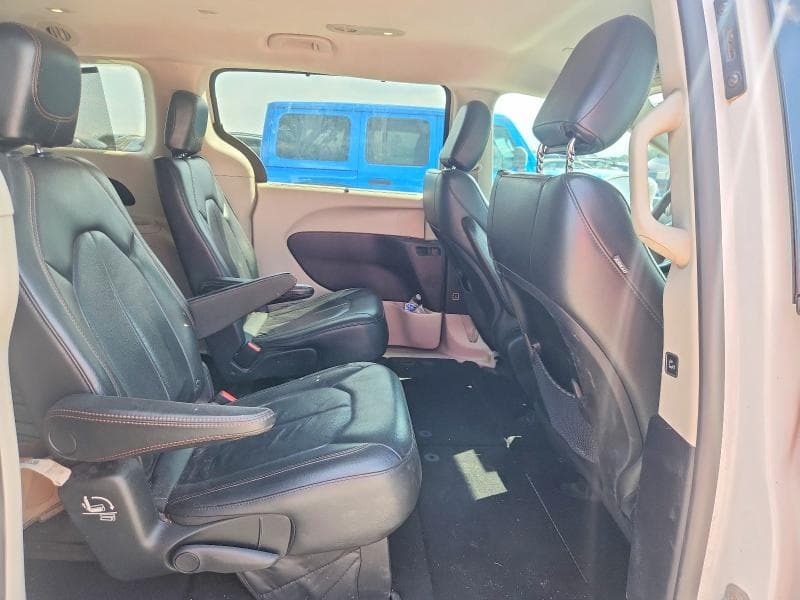 2017 CHRYSLER PACIFICA TOURING L 11