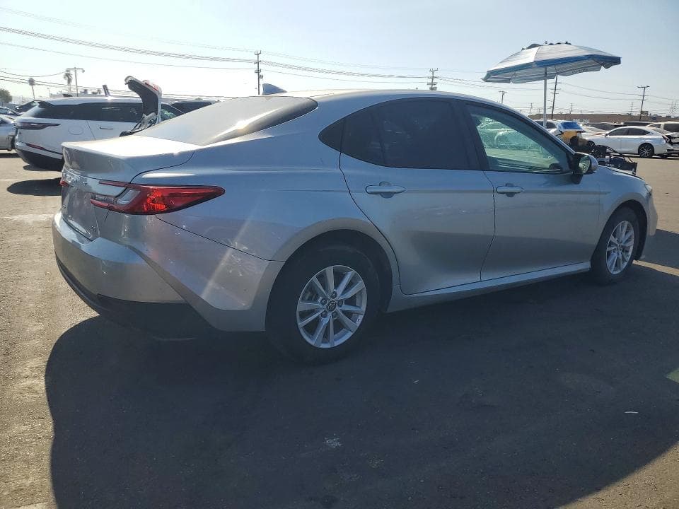 2025 TOYOTA CAMRY LE 3