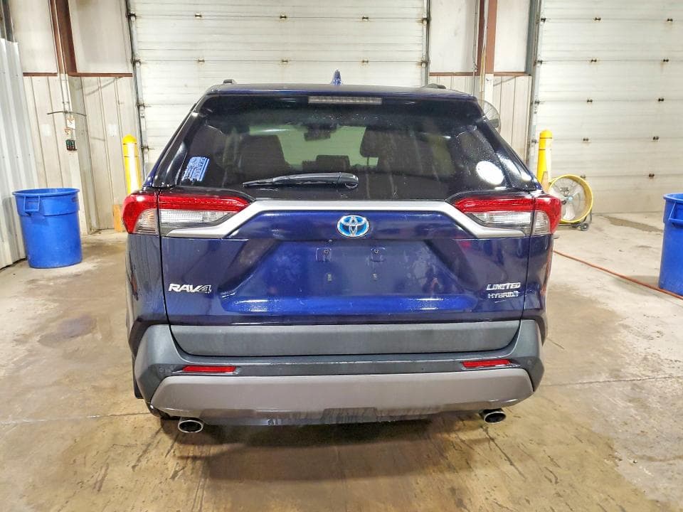 2019 TOYOTA RAV4 LIMITED 6