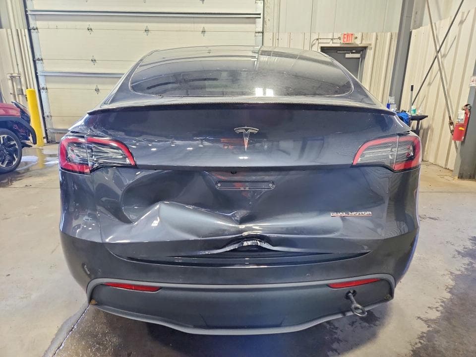 2022 TESLA MODEL Y 6