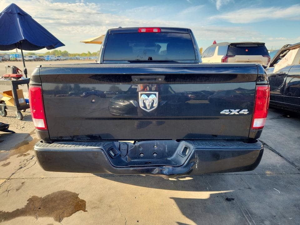 2018 RAM 1500 ST 6