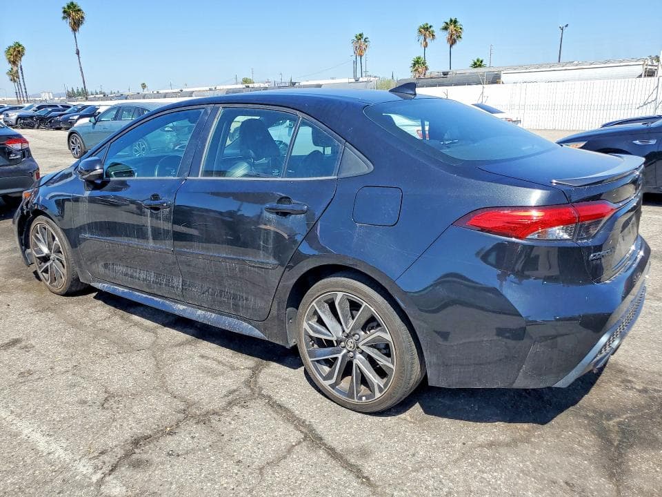 2020 TOYOTA COROLLA XSE 2