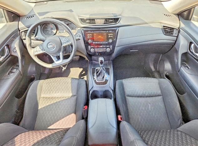 2017 NISSAN ROGUE SV 8